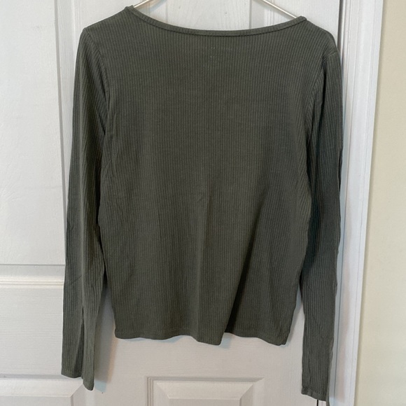 Long sleeve top - Picture 2 of 4